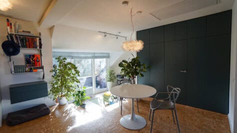 Stilvolle Eigentumswohnung – sonniger Südbalkon & Garten laden zum Entspannen ein, 21029 Hamburg, Dachgeschosswohnung