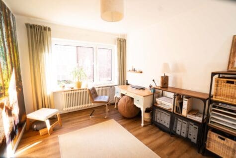 Hochwertig modernisierte Eigentumswohnung mit Terrasse und Garten, 22399 Hamburg, Erdgeschosswohnung