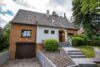 Großzügiges Einfamilienhaus mit beheizbarem Außenpool - Hausansicht